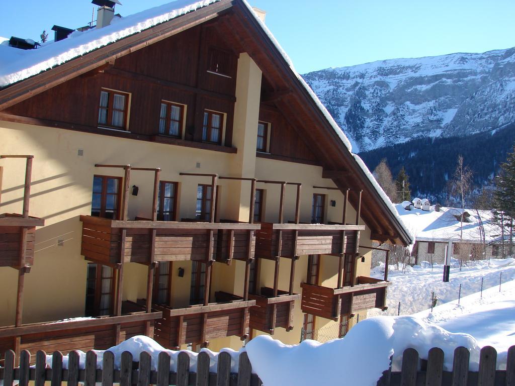 Nevesole Folgarida Resort Esterno foto