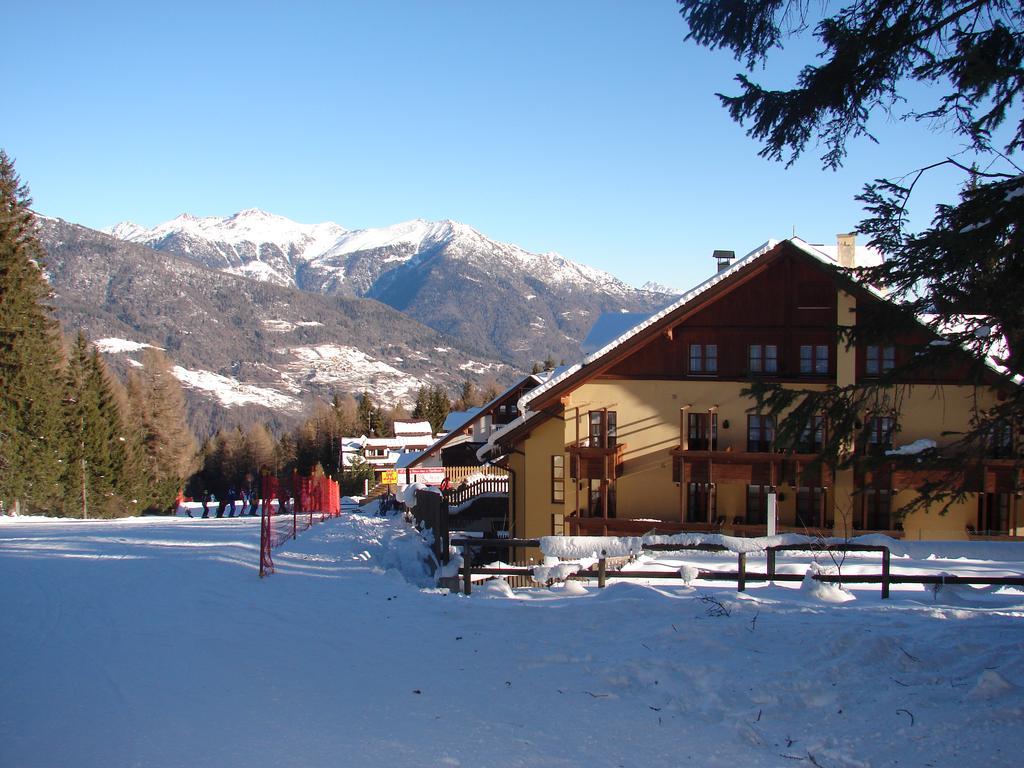 Nevesole Folgarida Resort Esterno foto