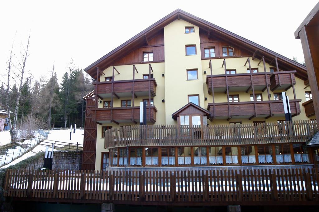 Nevesole Folgarida Resort Esterno foto