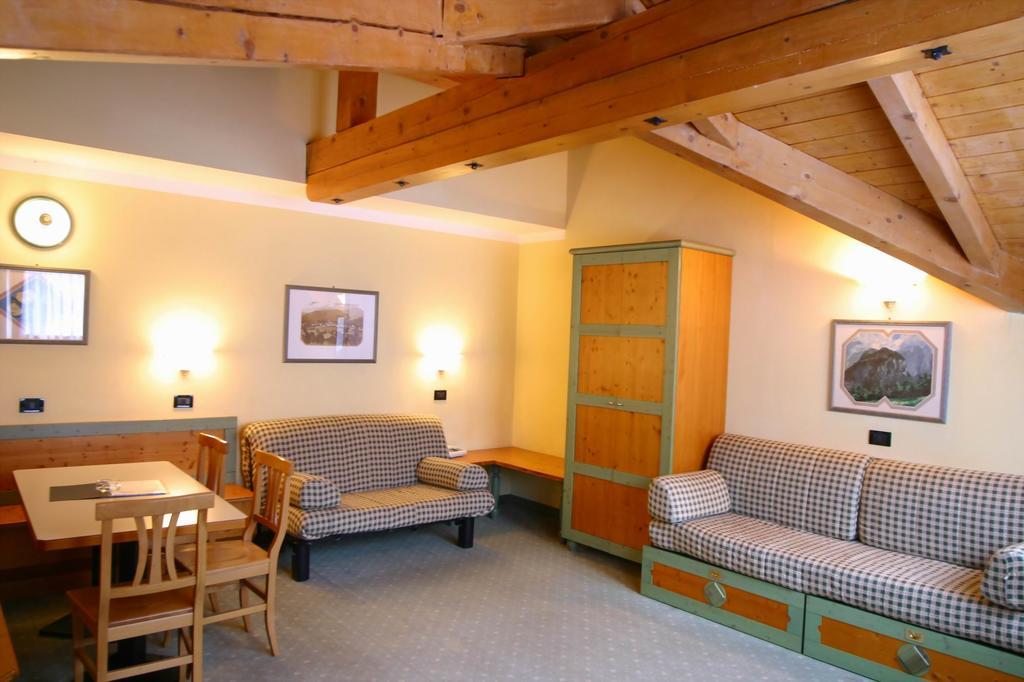 Nevesole Folgarida Resort Interno foto