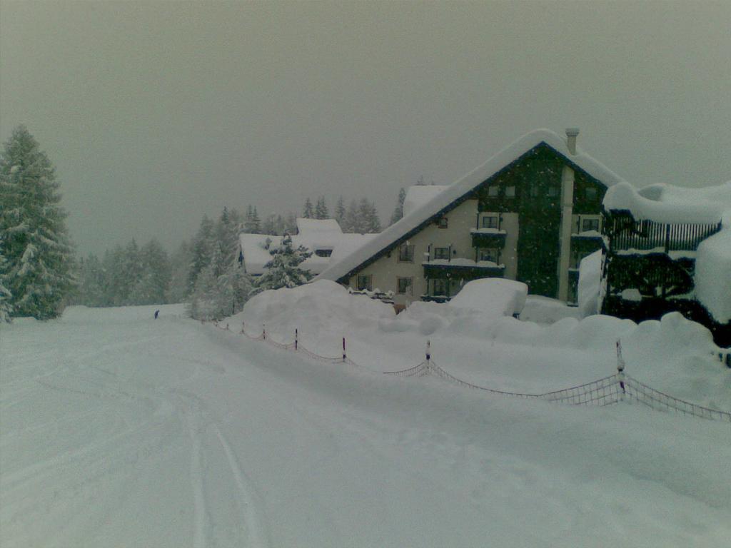 Nevesole Folgarida Resort Esterno foto